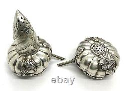 Antique Vintage Japanese Sterling Silver Repousse Salt & Pepper Shaker 71g