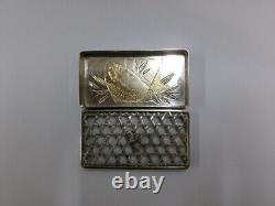 Case of Sterling silver. Bonbonniere box. # 66g/2.32oz. Mesh sea bream design